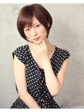 ヘアサロン シロップ(Hair Salon Syrup) 『ふんわり耳かけショートボブ』×『プラチナラベンダー』