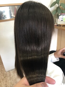 ヒビ(HIBI) 艶髪ロング