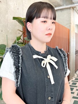 ノエ(noe) ミニボブ×オリーブグレージュ