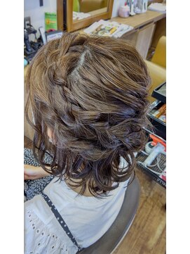 リツプス(LIPS) 編み込みハーフアップ