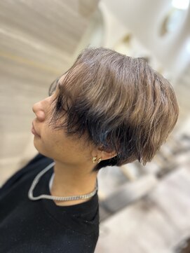 ラビスモア(Lovis moa) マッシュパーマ/ウルフ/アッシュブラック/カルマパーマ/上尾