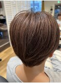 大人艶髪グレージュショート