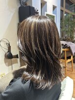 ボタニカ(Botanica)&nbsp;細めハイライト/ミディアムレイヤー/顔周りレイヤー