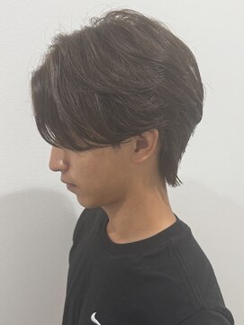 ヒュイル バイ ニアウ(Hwyl by Niau) メンズフェザーパーマニュアンスパーマスパイラルパーマ