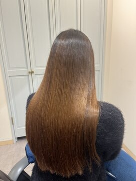 ハチマルハチ ナル 登戸店(808 nalu) 艶ブラウン×ナチュラルストレートロング