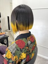 シーン(seen)&nbsp;【イエローカラー×ボブ】ブリーチカラー黄色タッセルボブウルフ