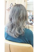 ハイライトで作るホワイトアッシュ♪