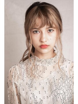 クロエ 仙台(Cloe) 簡単アレンジ　耳かけ