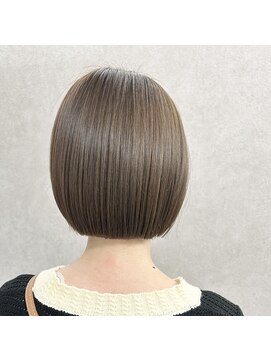 ドアホワイト(door white) 【doorwhite 新松戸】オリーブベージュボブ