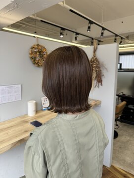 リジー(Litzy) 柔らかグレージュカラー【三國麗奈】