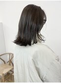 ミディアムヘア+オリーブカラー