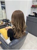 グラデーションカラー　ミルクティグレージュ
