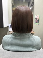 ヤヤ 浅草(yaya.)&nbsp;肩上切りっぱなしボブスタイル