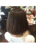 透明感ブラウン×まとまる大人ボブ