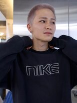 イェン(Yen.) バズカット 金髪ボウズ シルバーベージュ