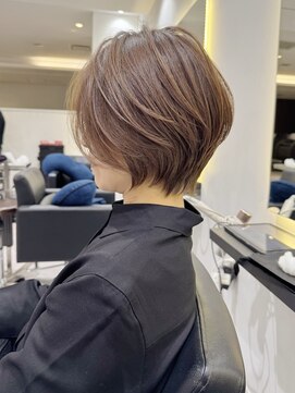 バンプ ギンザ(BUMP GINZA) 30代40代50代ショート白髪ぼかし銀座丸みくびれ井