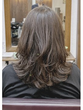 ヘアアンドメイク アンベリール(hair and make embellir) デジタルパーマ