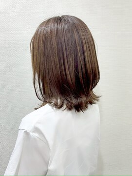アラン 浦和店(Alan) ミディアム外ハネスタイル