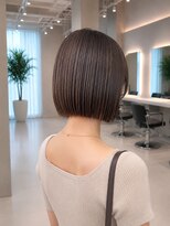 フォト 新宿三丁目(foto) 髪質改善縮毛矯正地毛風ストレート切りっぱなしボブ