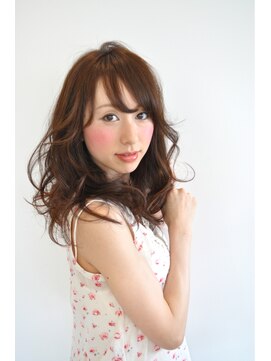 ヴィコロ(vicolo) 横顔セクシーヘア