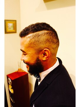 ヘアサロン ササヨシ(hair salon SASAYOSHI) NYで人気のフェードボウズ