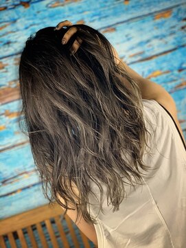 ヘアーメイクオズ(hair make O/S) グラデーション×サーフグレージュ