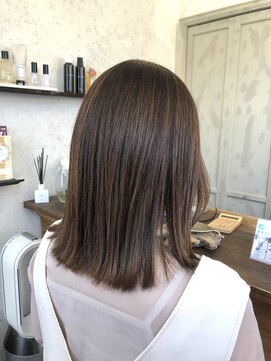 ラヌゴ(lanugo) 20代30代40代大人可愛い外ハネミディアム