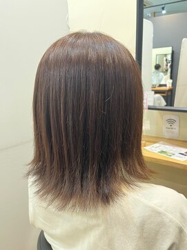 アルター(aL ter) ベージュカラー×外ハネ