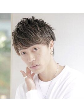 ルルディ バイ アフロディーテ銀座(luludi by APHRODITE) ブルーブラック/刈り上げセンターパート/フェザーパーマ/銀座