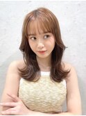 韓国くびれミディアムヘア　ナチュラルブラウンで大人可愛い