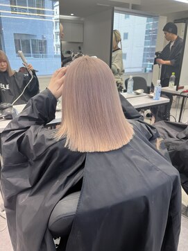 ペレ 渋谷(PELE) 切りっぱなしボブ/エアリーロング/美髪/ピンクブラウン/渋谷