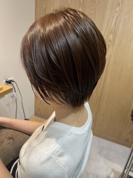 トリート 津田沼店(TREAT) アッシュベージュ×大人ショート