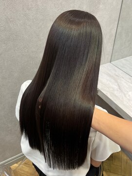 ロンド フィーユ(Lond fille) オリーブグレー髪質改善/黒髪/小顔/くすみベージュ/銀座 ■