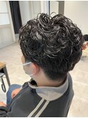 清潔感フェードの無造作スパイラルパーマ