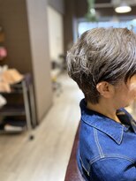 リブラン バイ ルッカ(Liburan by Lucca)&nbsp;2月白髪ぼかしカラー