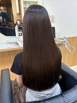 エラ(ELLA)&nbsp;髪質改善トリートメントで叶える艶ストレートロング