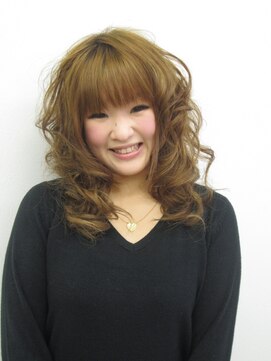 美容室イーナ(e na) ふんわりカールのラブリーエクステ