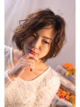 オーバーキャプテンネイキッド(OVER CAPTAIN NAKED) 伸ばしかけショートボブ