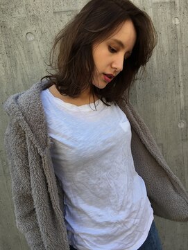 リマ(RIMA) 【RIMA】 外国人風☆クセ毛風なラフカール×こなれセミディ