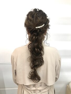 キューズ クラブ(cuz KLUB) 【cuzKLUB】編み下ろしアレンジヘア