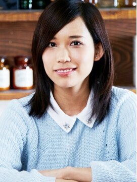 エマージュ 池袋東口店(Emerge) 髪の毛がなびく♪清楚ナチュラルストレート♪【池袋/池袋東口】