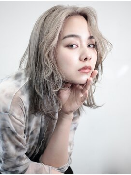 ココ 本八幡(KOKO) #黒髪#小顔#クラゲヘアー#オリーブグレー#ココアベージュ#美髪