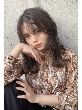 エミュ 天文館店(eMu) やわらかアッシュグレージュ