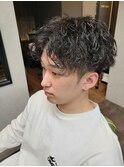 ソフトツイストスパイラルパーマ×センターパート