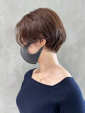 シオン(shion) ショート顔周りレイヤー前髪カット_ba332761