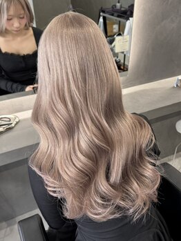 トーン(tone)の写真/【人気のイルミナカラー/アディクシーカラー導入店】肌色や髪の質感に合わせたあなただけのカラーを♪