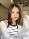 レイヤーくびれヘアモカブラウンミディアムレイヤー大人可愛い