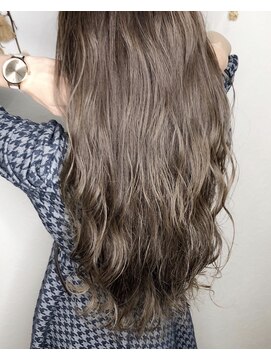 ウル(Ulu) ブリーチなし×グレージュ