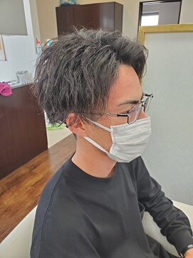 アムズヘアーファム 縦落ちツイストスパイラルパーマ