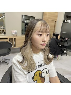 ウェーブス 大宮門街店(wave's) インナーホワイトブロンド Wave's大宮門街 根岸